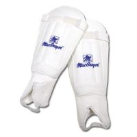 MacGregor Adult Padded Shin Guards